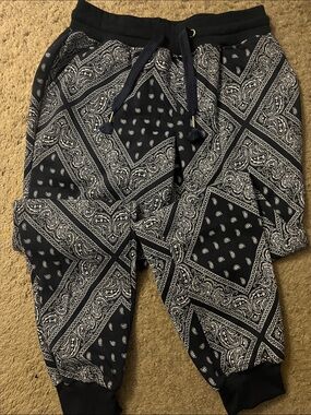Navy & White Bandana Paisley Print sweatpants